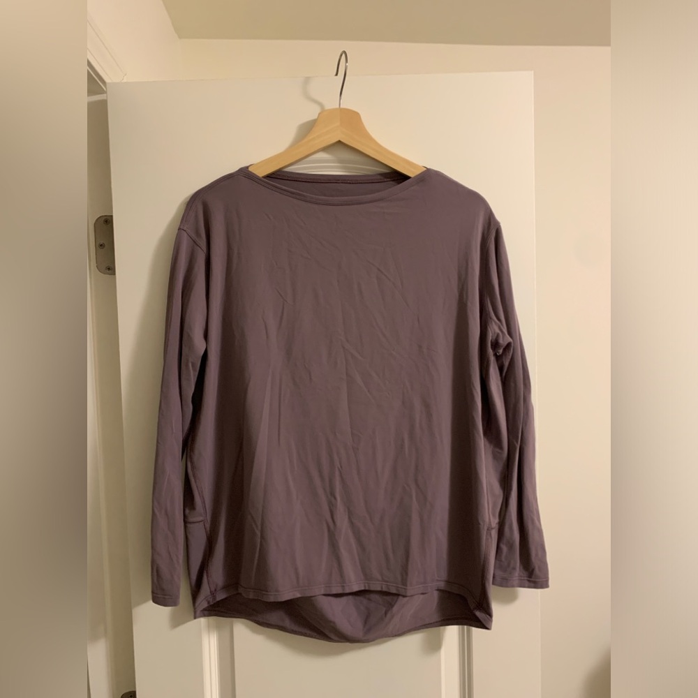 Lululemon Athletica Back in Action Long Sleeve Shirt size 4